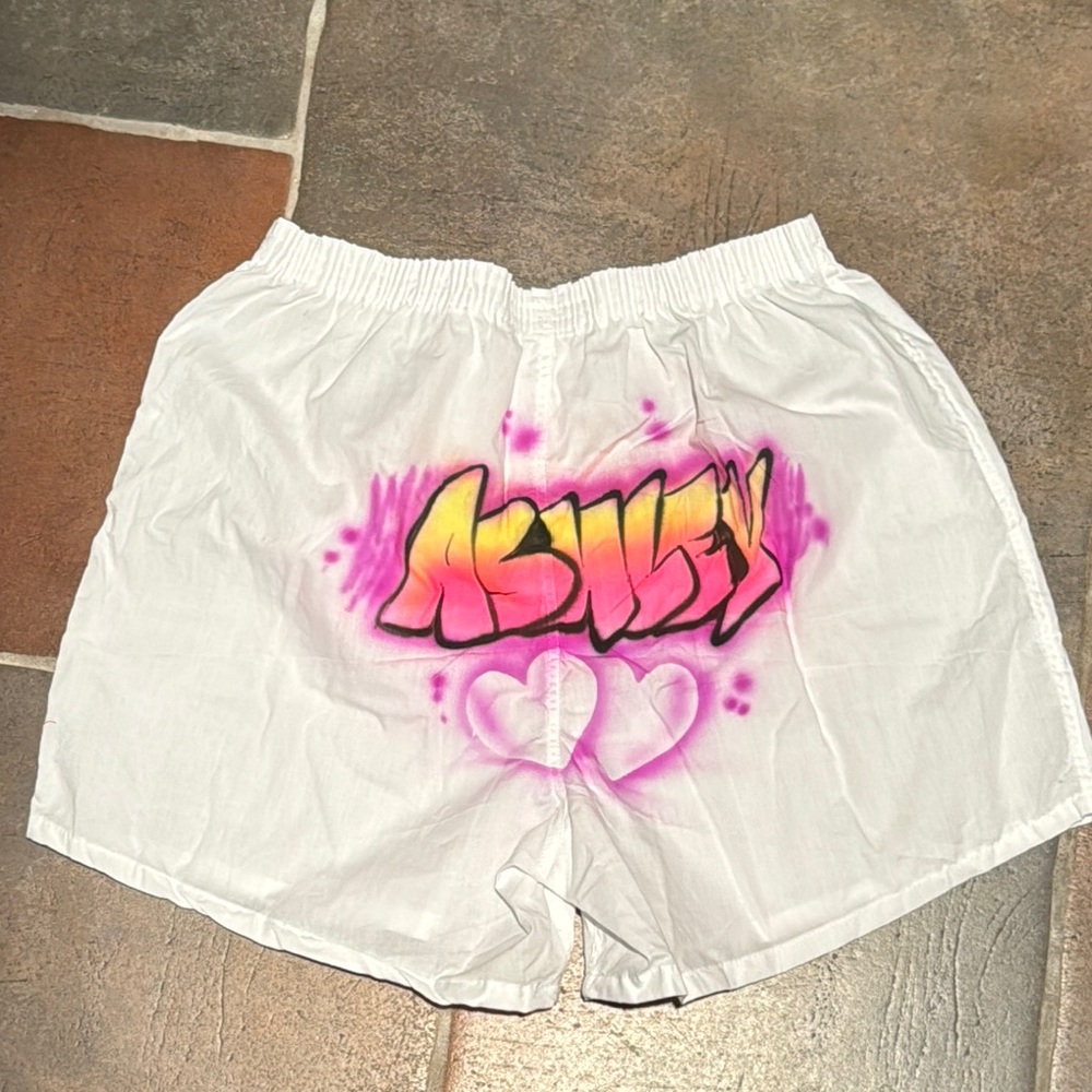Gildan White Shorts with Pink Graffiti ASHLEY Design Sz small brand new